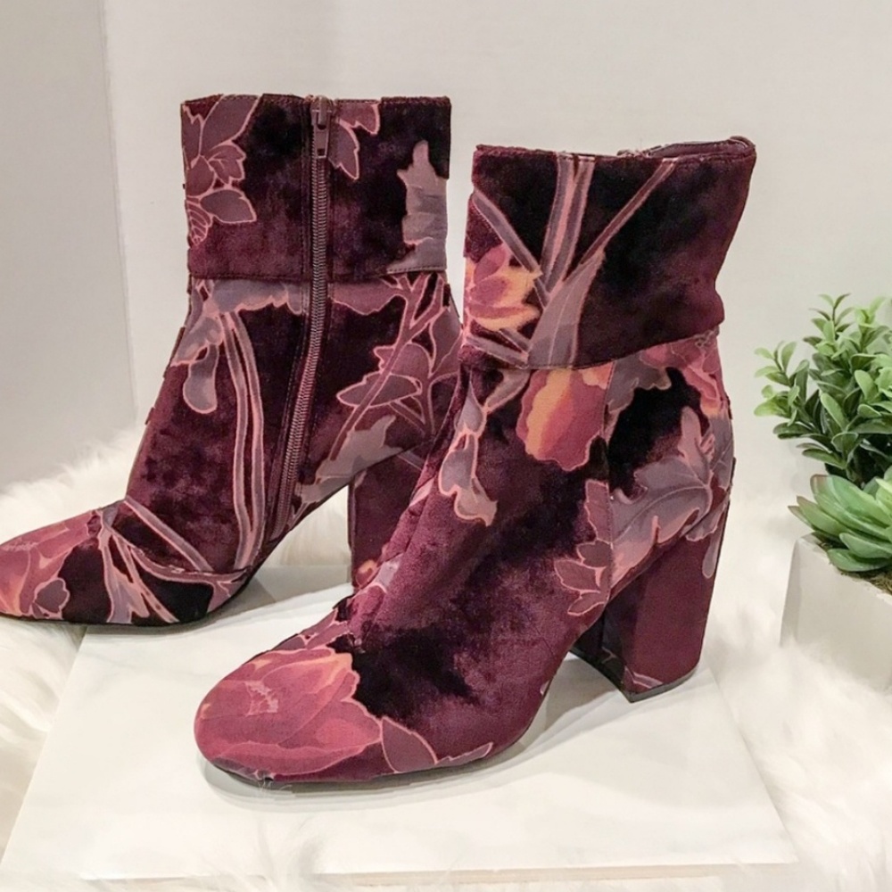 Steve Madden Booties